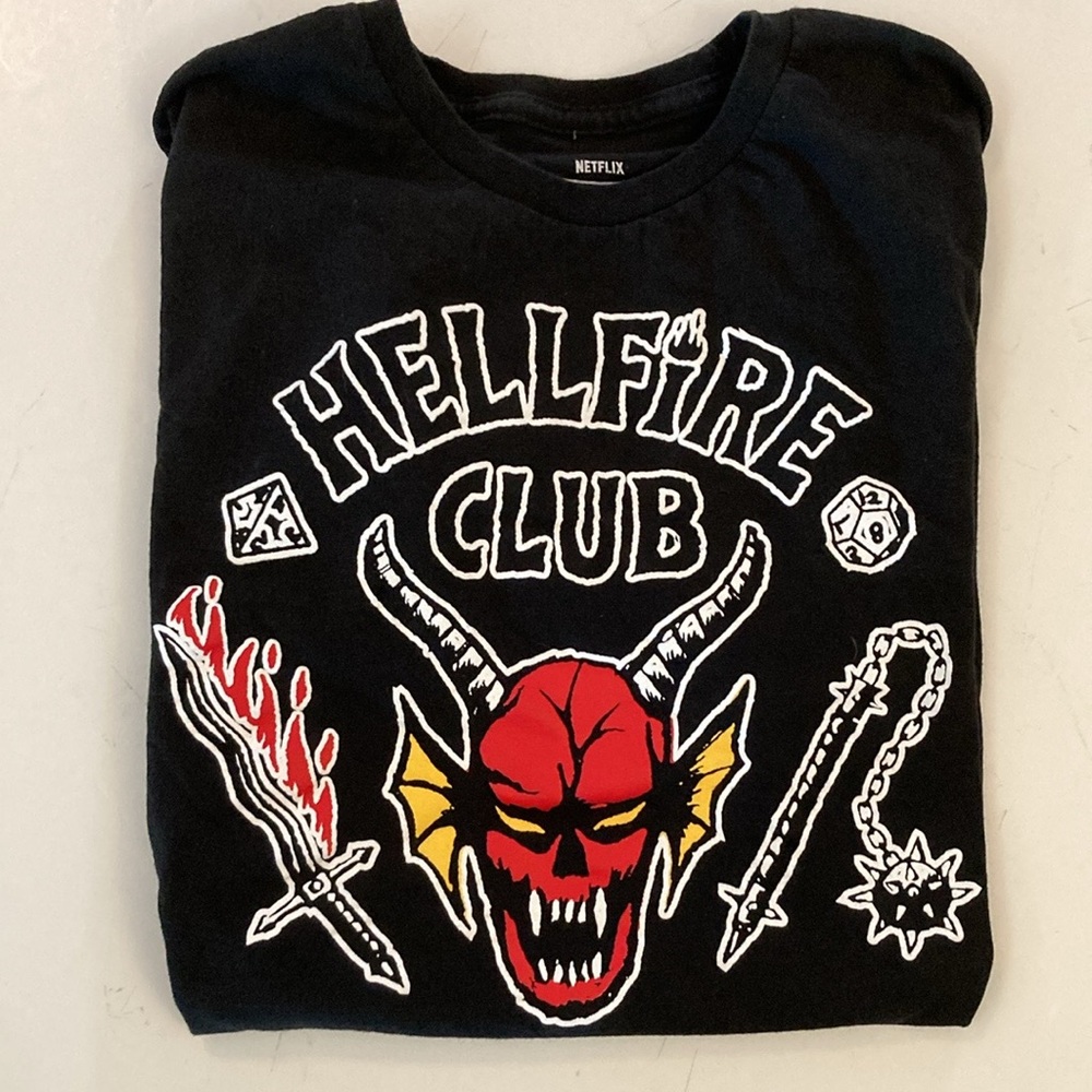 5/$15 Netflix Stranger Things HELLFIRE CLUB Black Graphic Tee medium